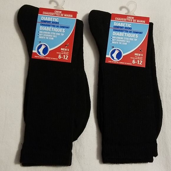 NEW 4 Pair Men's Diabetic Comfort Crew Socks - Picture 2 of 15